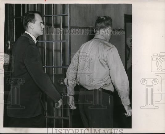 1954 Press Photo Ohio Dr Samuel Sheppard in jail for a murder - Historic Images
