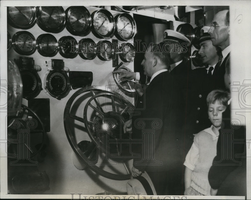 1933 Press Photo House Naval affairs in Los Angeles on a Navy ship - Historic Images