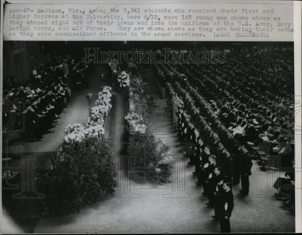 1951 Press Photo Madison WI 2941 students graduate University into military - Historic Images