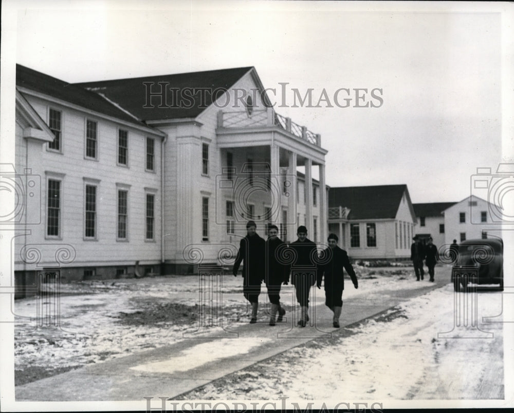 1942 Press Photo Great Lakes Naval Training Station a Great Lakes Illinois - Historic Images