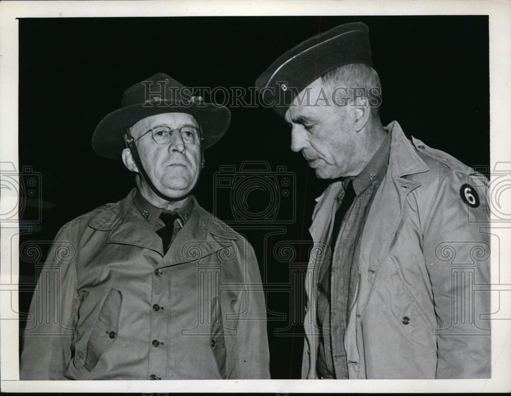 1941 Press Photo Hugh Drum &amp; Karl Thursdell at Army Maneuver Critique in Monroe - Historic Images