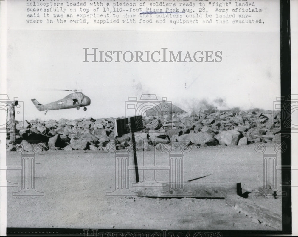 1956 Press Photo US Army Helicopter Lands on Pikes Peak in Experiment-Historic Images