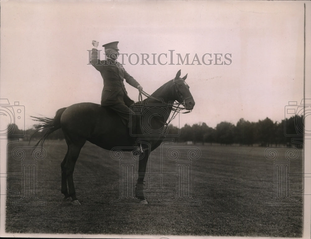 1920 Press Photo Chief of Staff General March at Washington Speedway for Polo - Historic Images