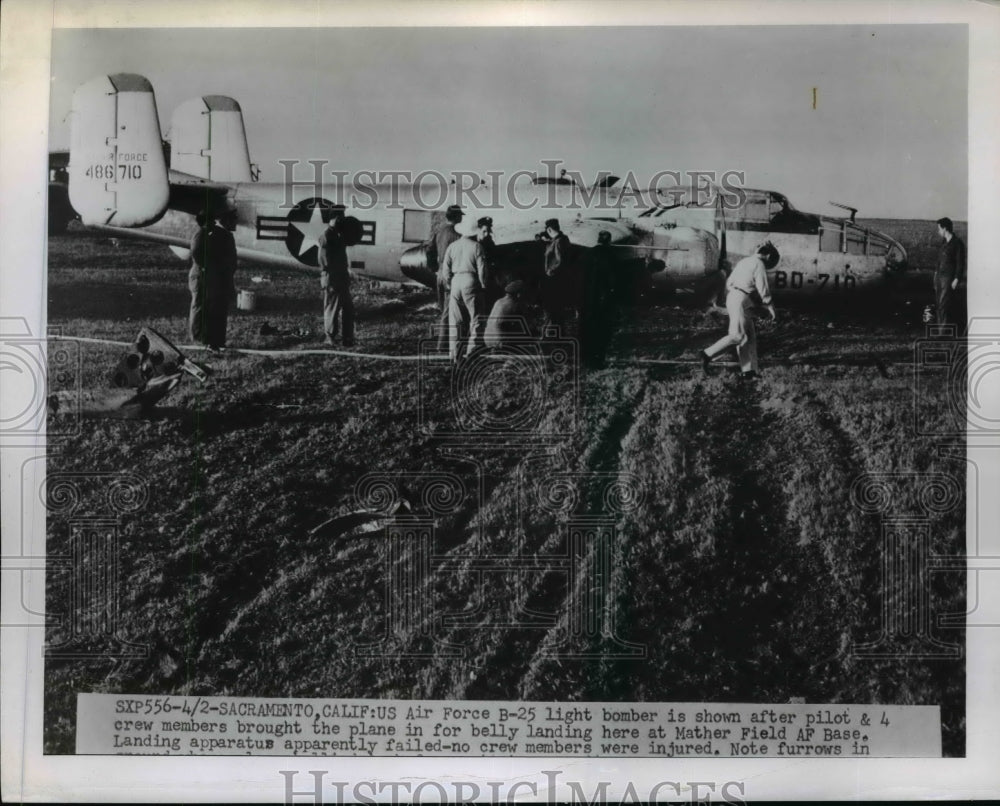 1952 Press Photo US Air Force B-25 Bomber Belly Lands at Mather Field, CA - Historic Images