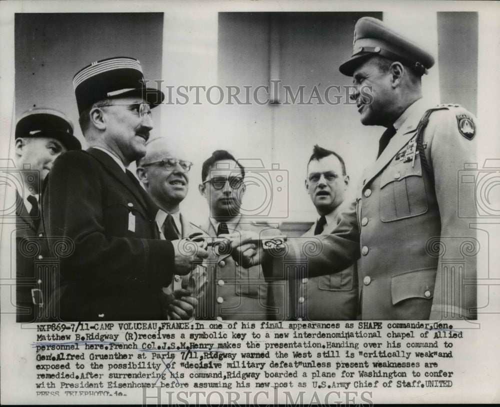 1953 Press Photo Camp Voluceau France SHAPE Gen Matthew Ridgway - nem38759-Historic Images