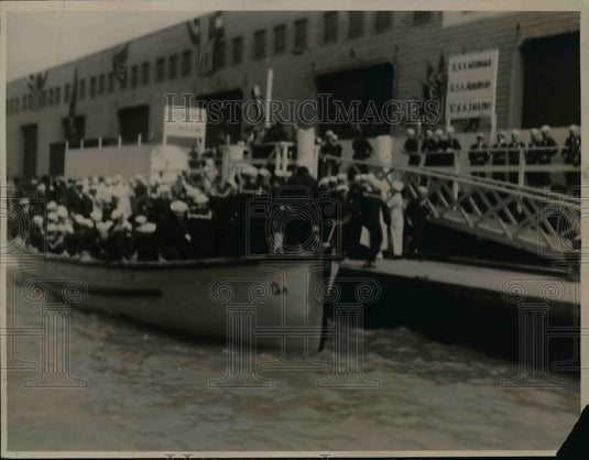 1919 Press Photo Gobs going ashore - Historic Images