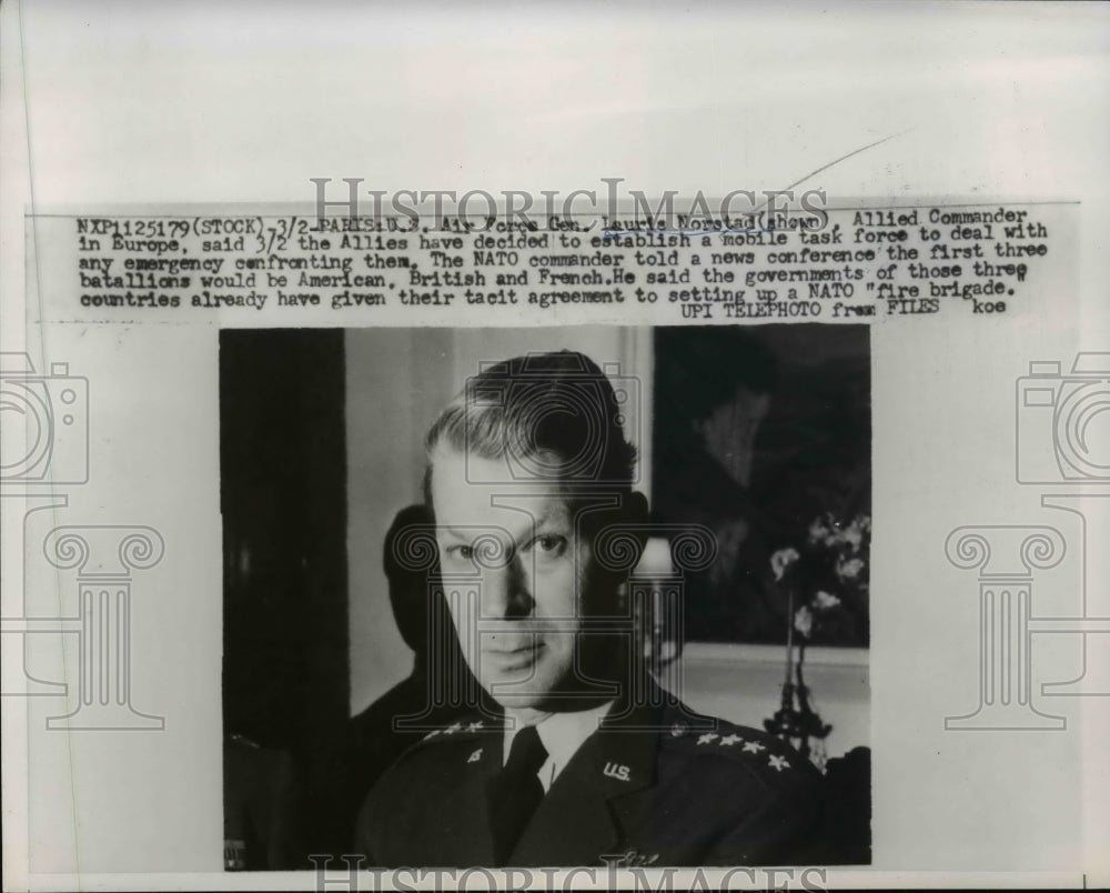 1960 Press Photo Paris US Air Force Gen Lauris Norstad Allied Cmdr with NATO - Historic Images