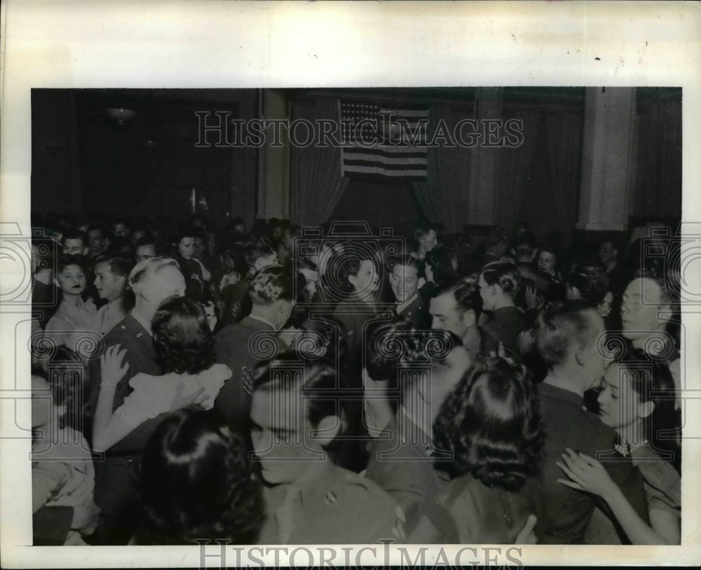 1943 Press Photo Opening of American Soldiers Service Club in New Delhi India - Historic Images
