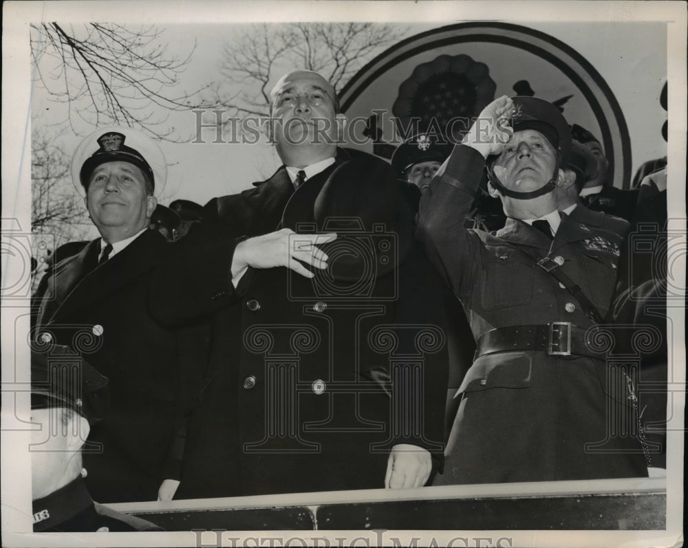 1940 Press Photo Lark Woodward, Louis Johnson at Army Day Parade, New York-Historic Images