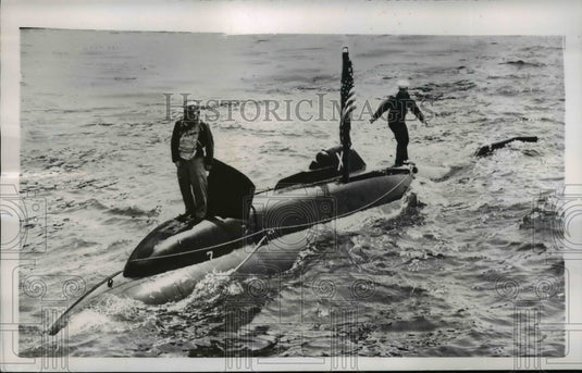 1957 Press Photo U.S. Navy's Latest Underwater Weapon the Tiny X-1 Submarine-Historic Images