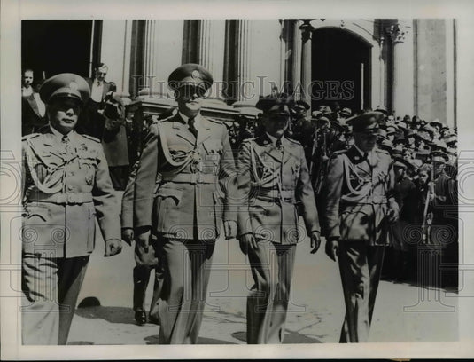 1939 Press Photo La Paz Bolivia Gen Bernadino B Rioja, Gen Carlos Quintanila - Historic Images