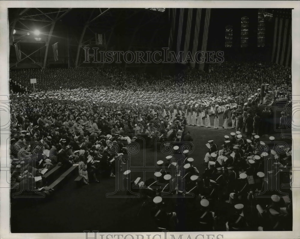 1945 Press Photo Gen Omar Bradley at West Point US Military Academy Graduation - Historic Images