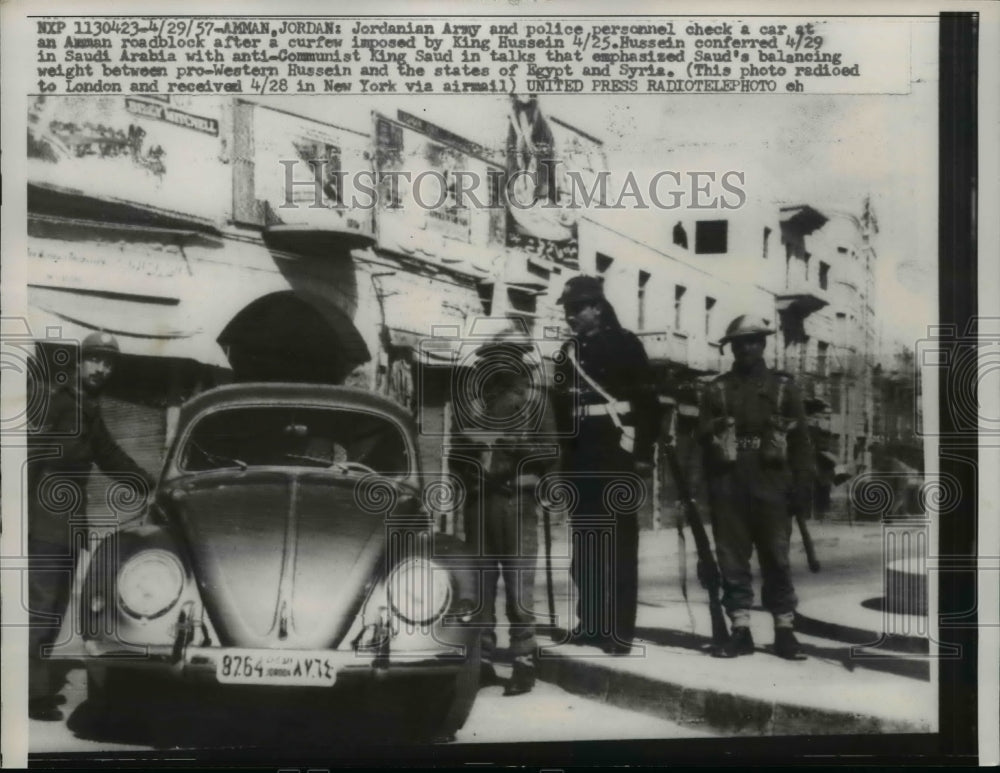 1957 Press Photo Jordanian Army Check Car at Arman Roadblock After Curfew-Historic Images