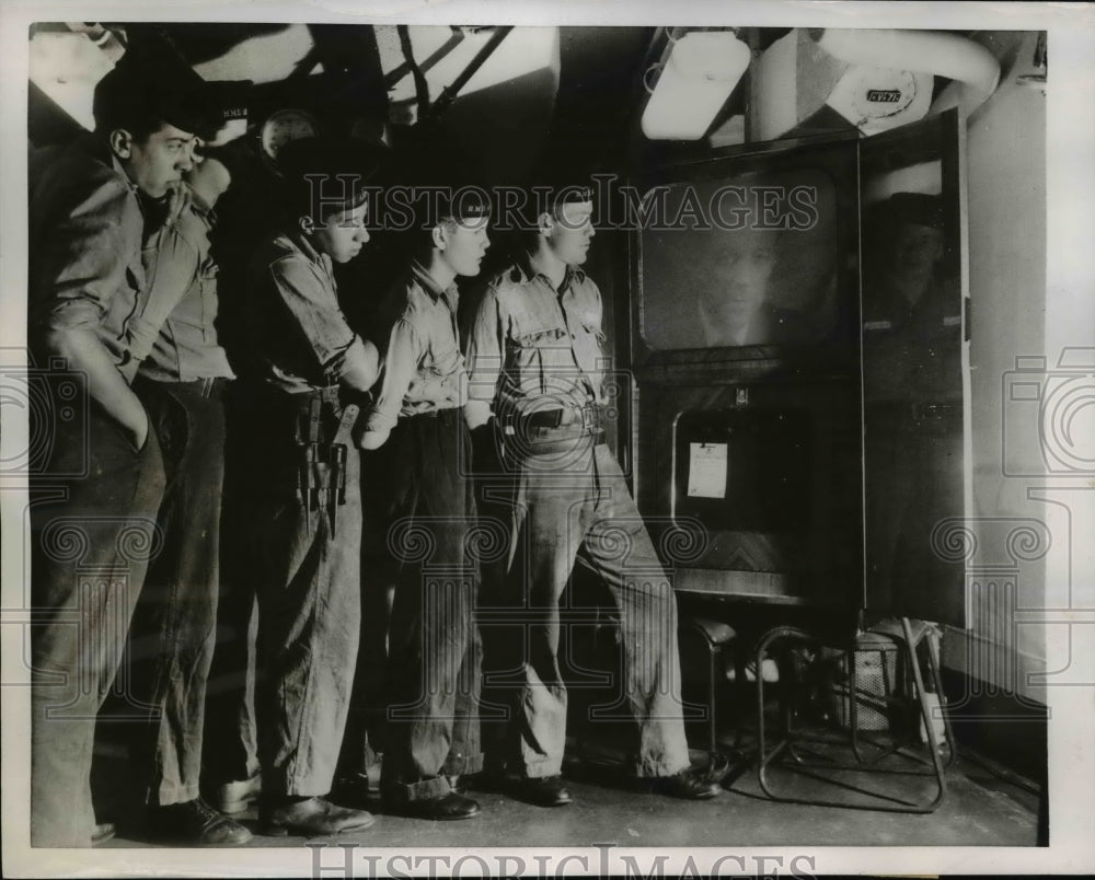 1955 Press Photo Crewmen of British Aircraft Carrier HMS ARK Royal Gather - Historic Images