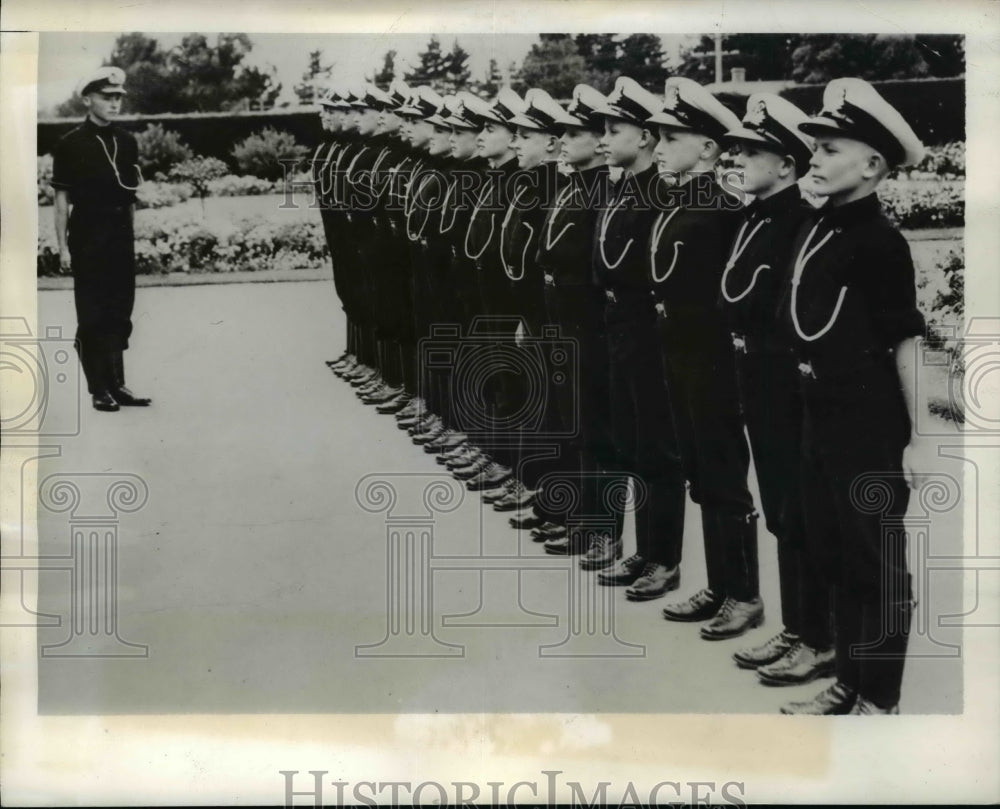 1942 Press Photo Flinders Naval College cadets at Melbourne Australia - Historic Images