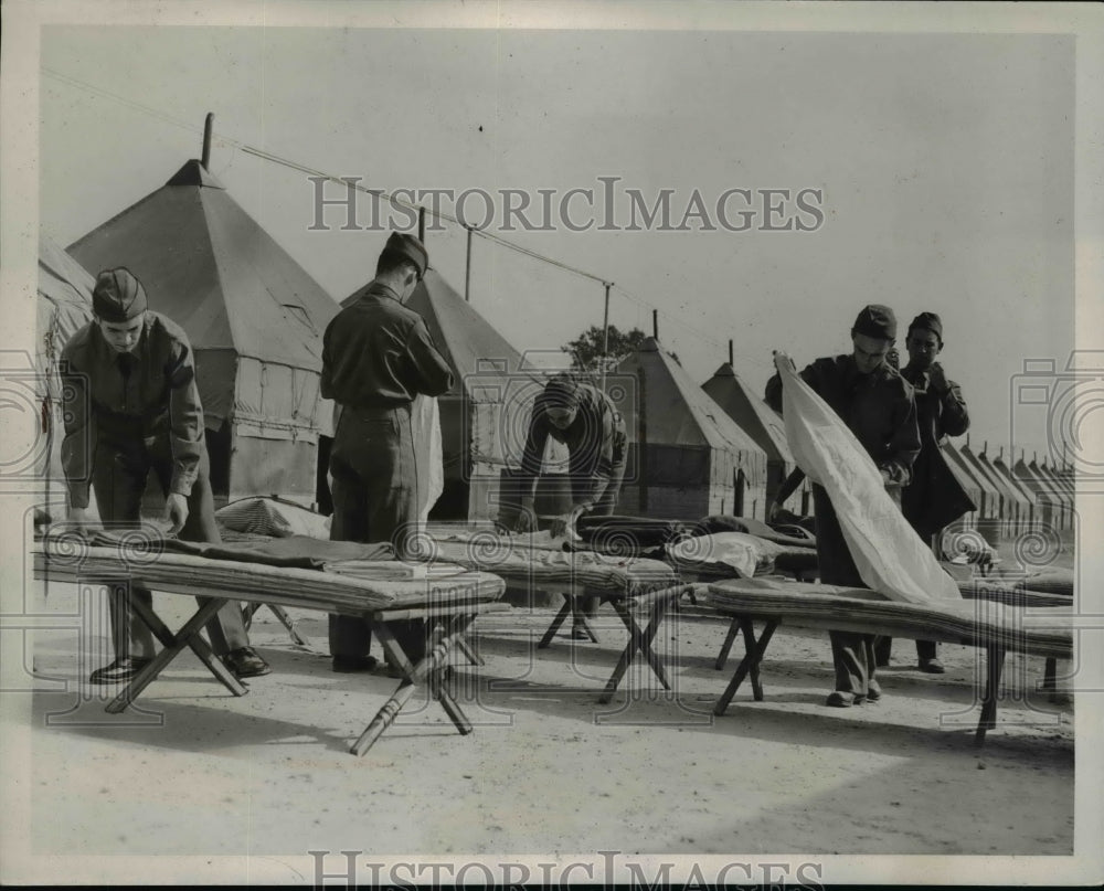 1940 Press Photo Enlistees and Reservists Settle Down at Fort George G. Meade - Historic Images