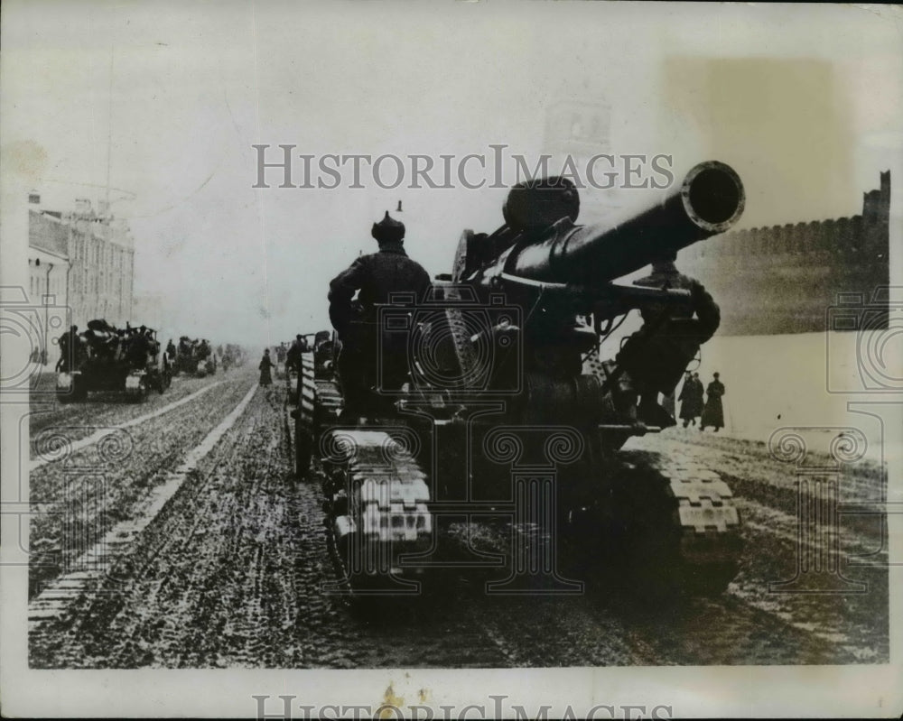 1934 Press Photo Motorized Artillery on Red Square in Moscow, Russia - Historic Images