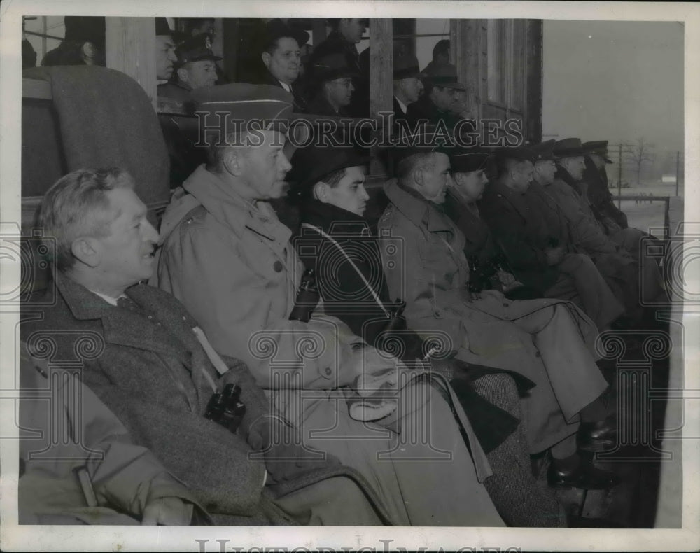 1943 Press Photo Executives tour armored facility at Fort Knox KY - Historic Images