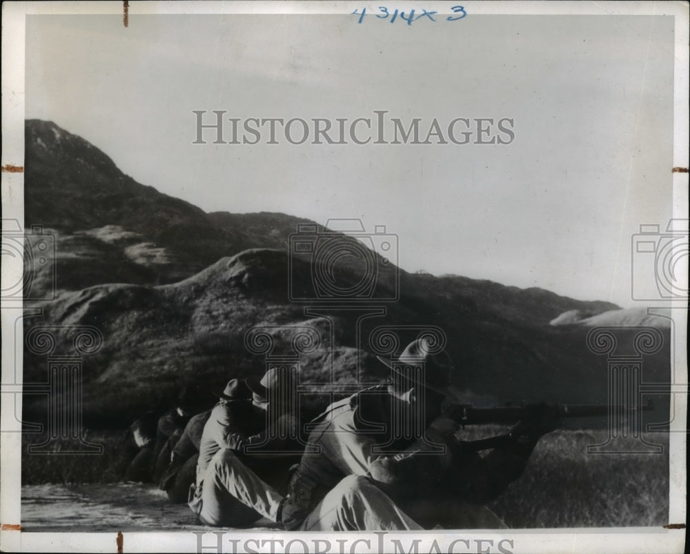 1941 Press Photo Marines Lose No Time in Opening Alaska Rifle Range - nem42532-Historic Images