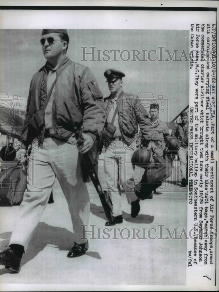 1962 Press Photo Key West Fla USAF troops arrive from Seymour Johnson AFB-Historic Images