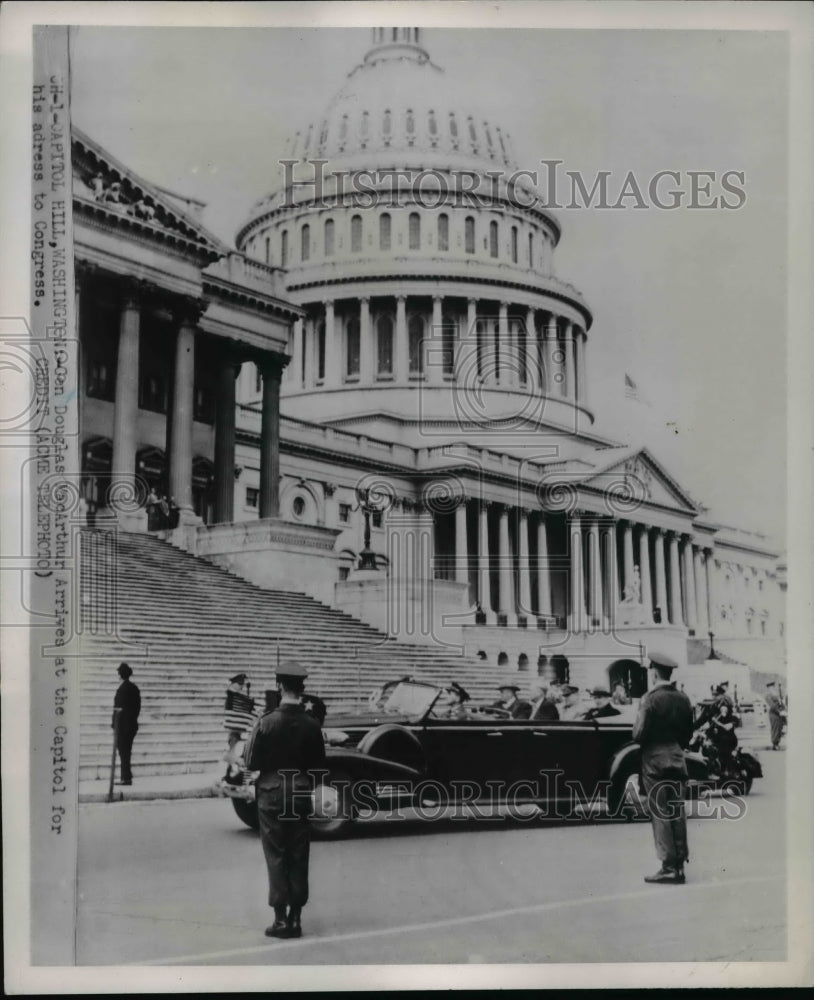 1951 Press Photo General Douglas MacArthur Arrives at Capitol Hill, Washington - Historic Images