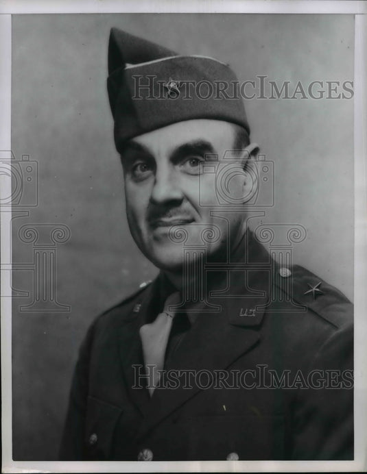 1951 Press Photo Brig Gen Edward J McGaw Commands Detachment of U.S.Army Troops - Historic Images