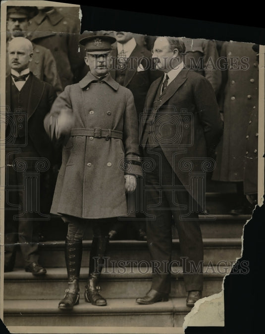 1936 Press Photo General O'Ryan Greeting Mayor Hylan a the City Hall in New York-Historic Images