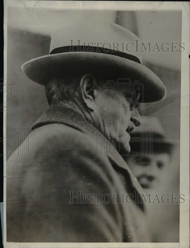 1929 Press Photo General Pershing Debarking SS Levisthan in Cherbourg France-Historic Images