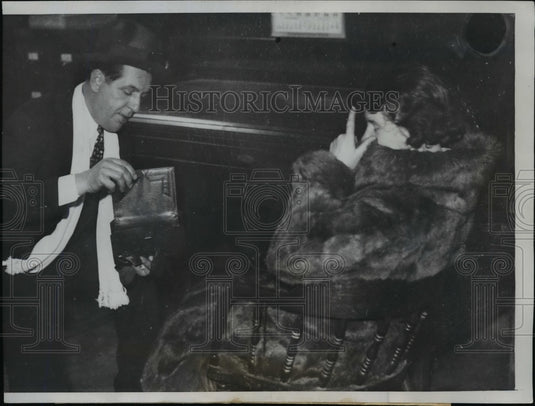 1934 Press Photo Anna Ericksen Questioned in the Slaying of Her Husband George - Historic Images