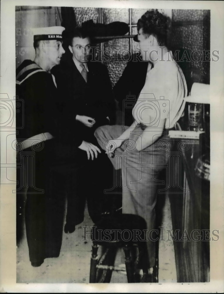 1939 Press Photo Rescued Survivors of British Aircraft Carrier Courageous - Historic Images