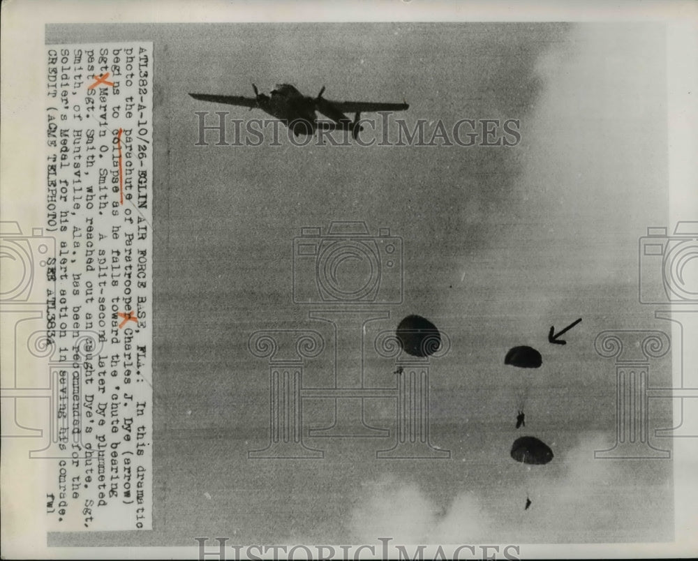 1949 Press Photo Paratrooper Charles J. Dye as his parachute malfunctioned-Historic Images