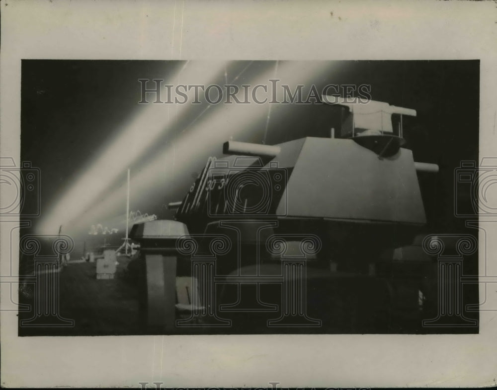 1922 Ship of the Pacific Fleet shown firing at night - Historic Images
