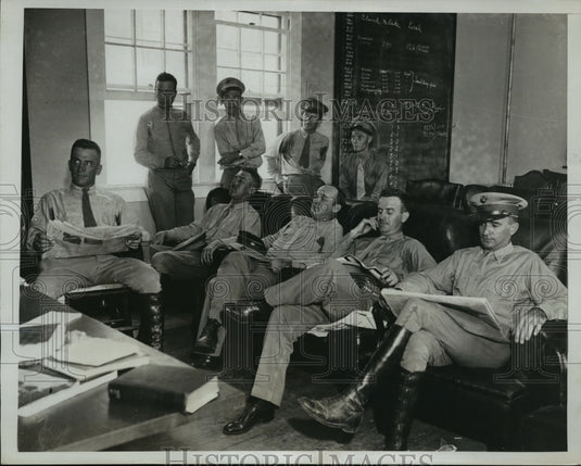 1933 Press Photo Marine Officers Are Preparing To Leave For Cuba - nem52652 - Historic Images
