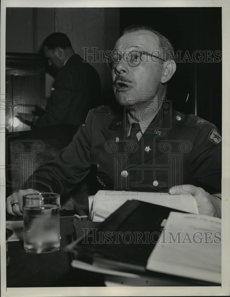 1952 Harry Reed testifies before Senate Preparedness Committee - Historic Images