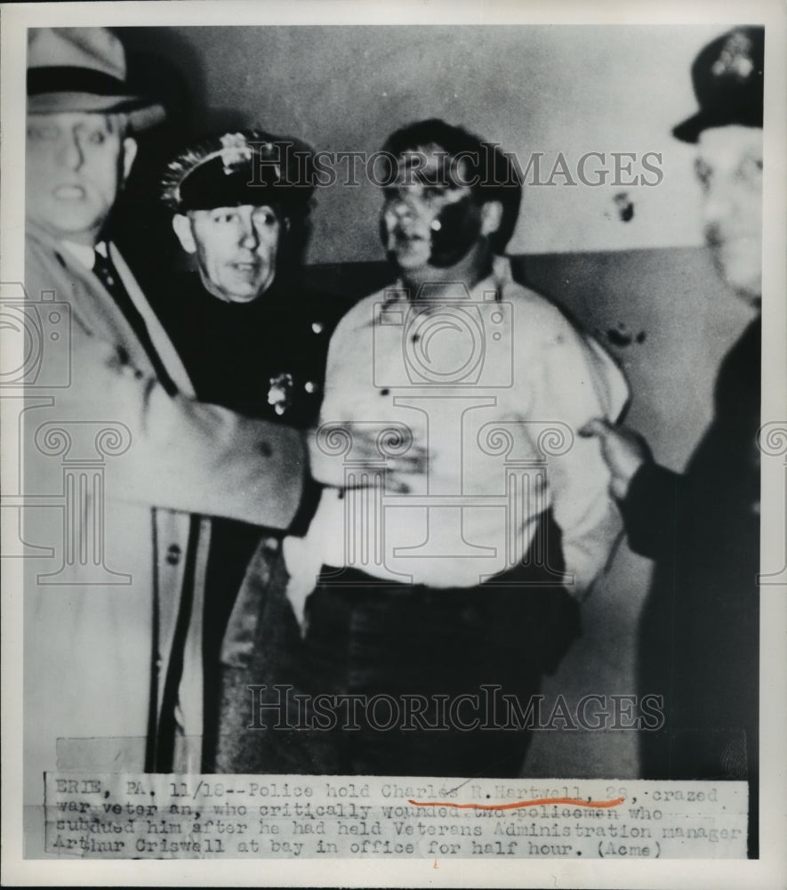 1949 Charles Hartwell held by police officers for injuring policemen - Historic Images