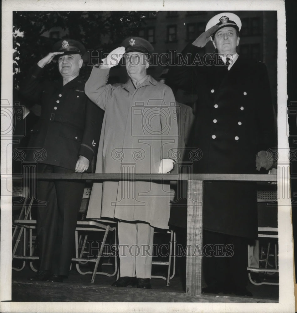 1943 Maj Gen Irving Phillipson, Lt Gen Hugh Drum &amp; Rear Adm Andrews - Historic Images