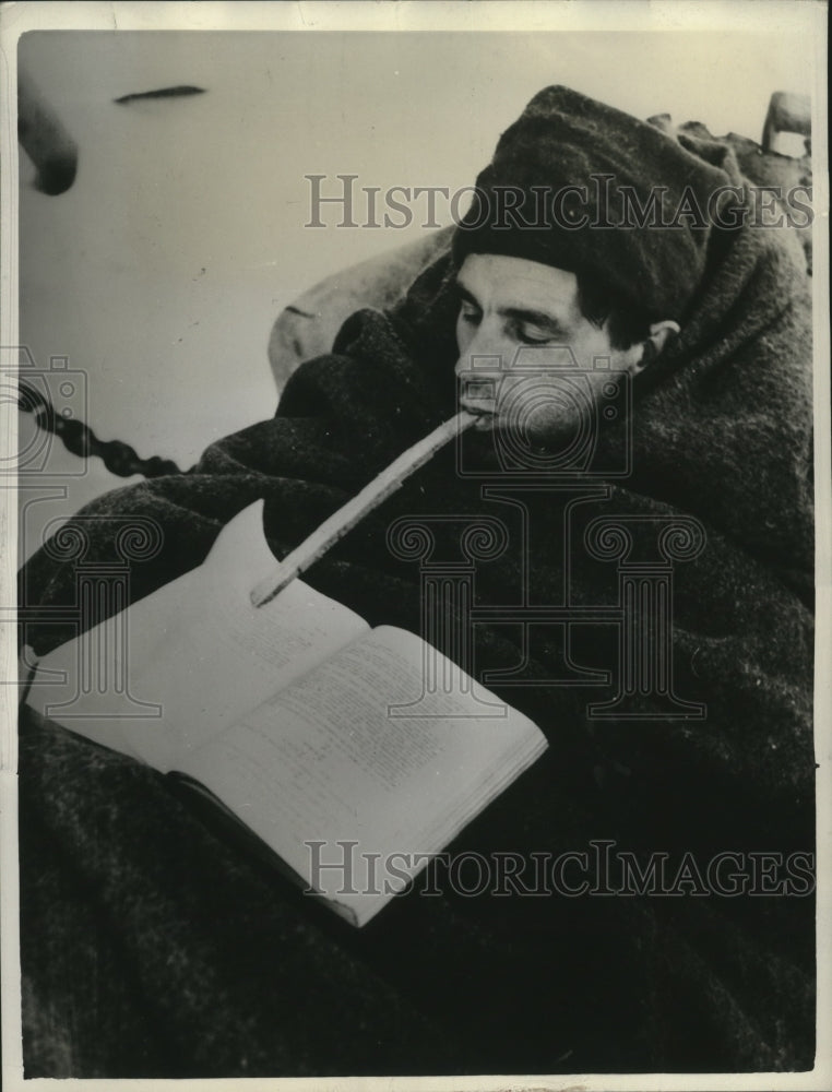 1944 Press Photo Norwegian Soldier wounded in the Spitzbergen Raids-Historic Images