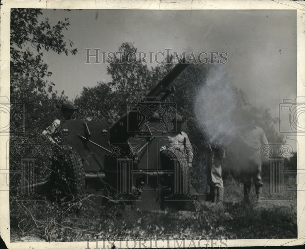 1939 Press Photo French 75 Basicall Carrdalls Artillery - Historic Images