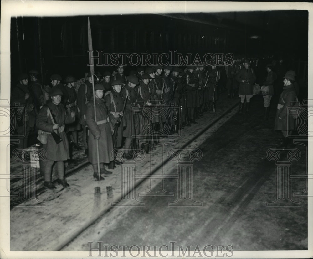 1937 Press Photo Michigan National Guardsmen lined up for inspection- Historic Images