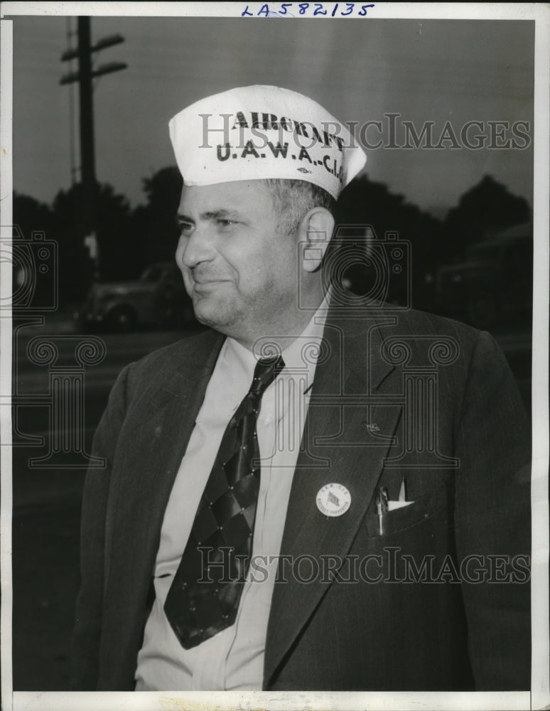 1940 Press Photo Ross P. Althof, President of the United Auto Workers on Strike-Historic Images