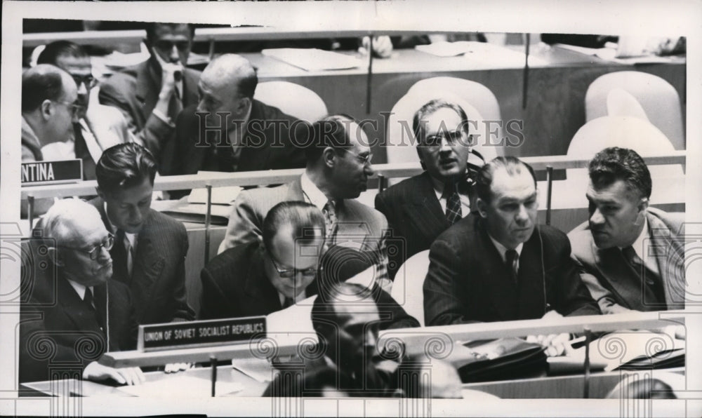 1953 Press Photo New York Members of General Assembly During Meeting NYC-Historic Images