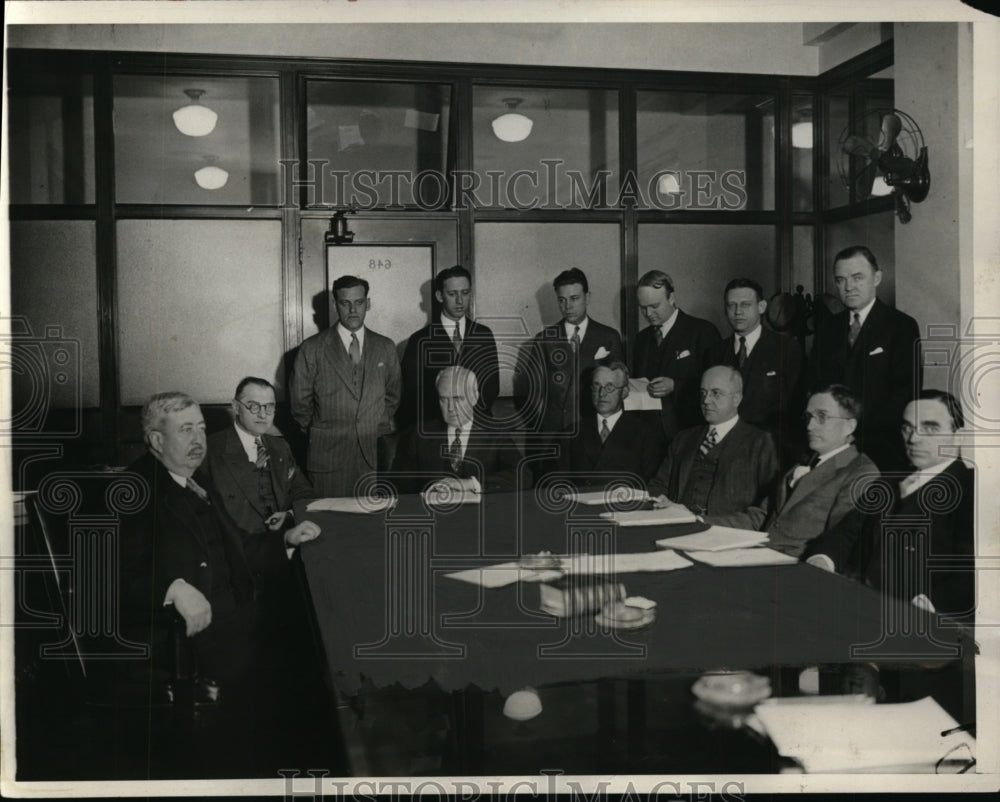 1933 Press Photo New York Banking Board of State of New York meeting NYC - Historic Images