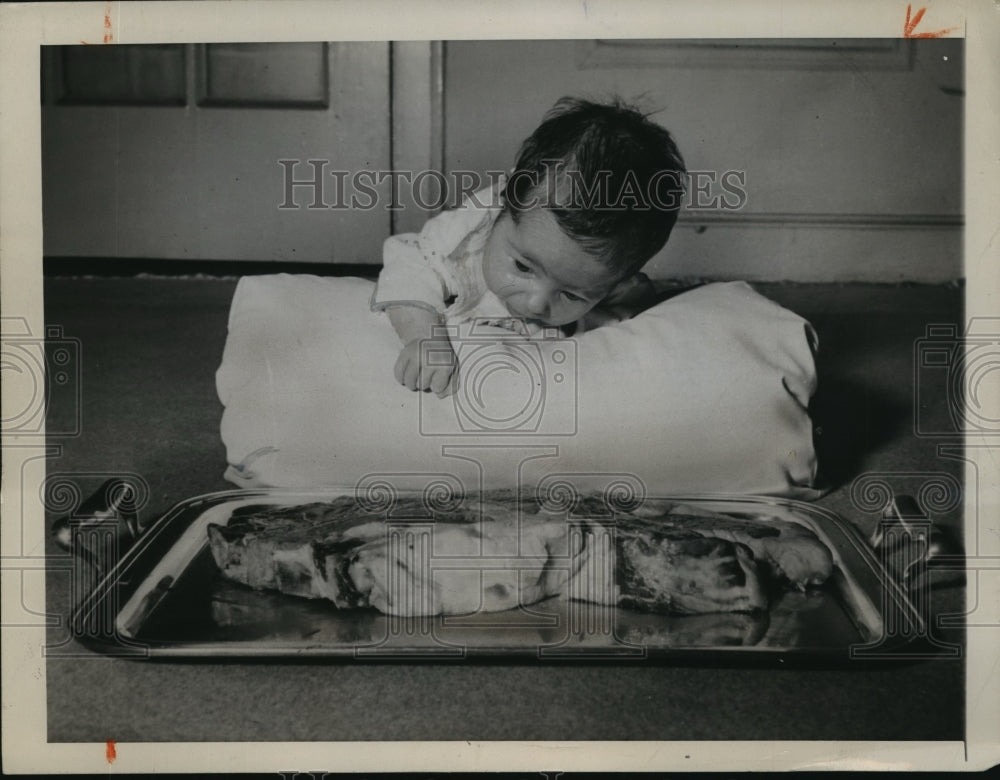 1945 New York Elizabeth Johnson gazes at a steak NYC  - Historic Images