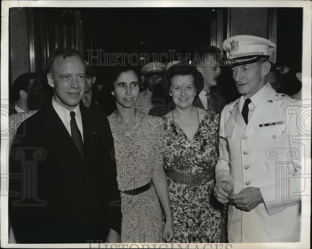 1942 Press Photo Notables attend opening of This IS The Army NYC - neny06518 - Historic Images