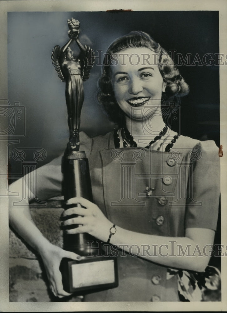 1939 Press Photo Hamilton NY Betty Lou Snavely named Qyeen of Junior Prom HNY - Historic Images