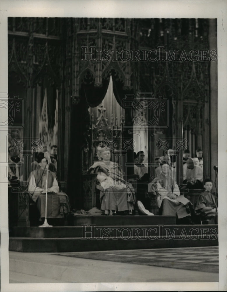 1939 Press Photo New York Archbishop Francis Spellman sits on throne  NYC - Historic Images