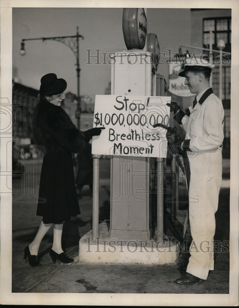 1939 Press Photo New York Muriel Brown Billion Dollar Breathless Moment NYC - Historic Images