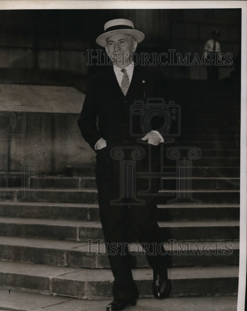 1938 Press Photo New York Max Steuer at Supreme Court Building NYC - neny07807-Historic Images