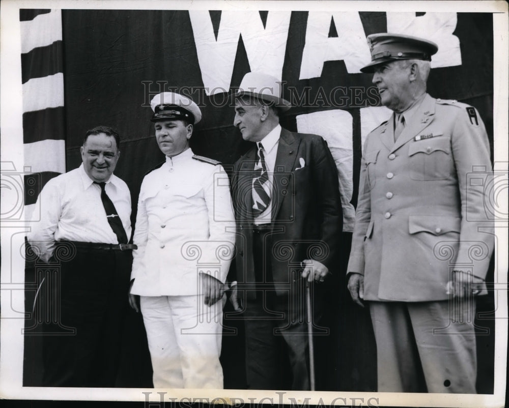 1943 Press Photo New York Mayor LaGuardia Speaks at "Tribute to Russia" NYC-Historic Images