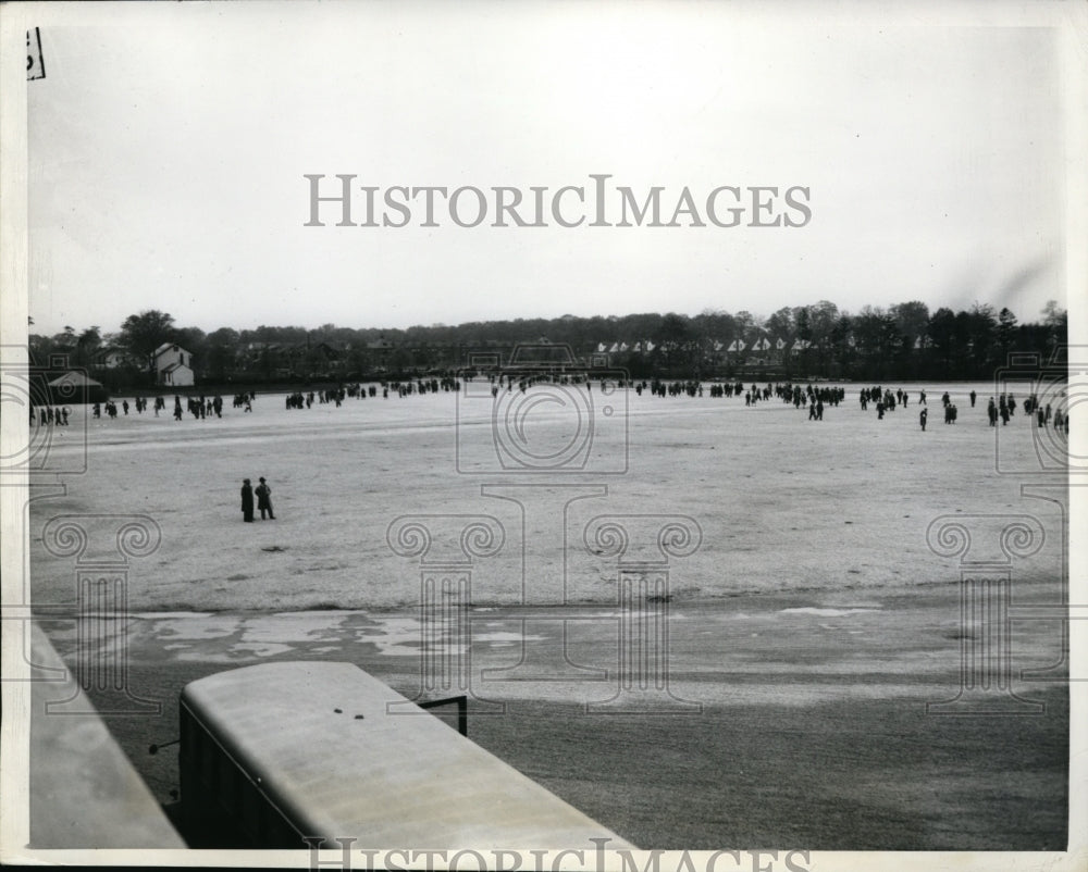 1943 Press Photo New York Opening Day at Belmont Park Race Track NYC - Historic Images